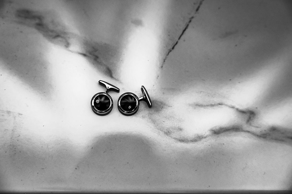 09